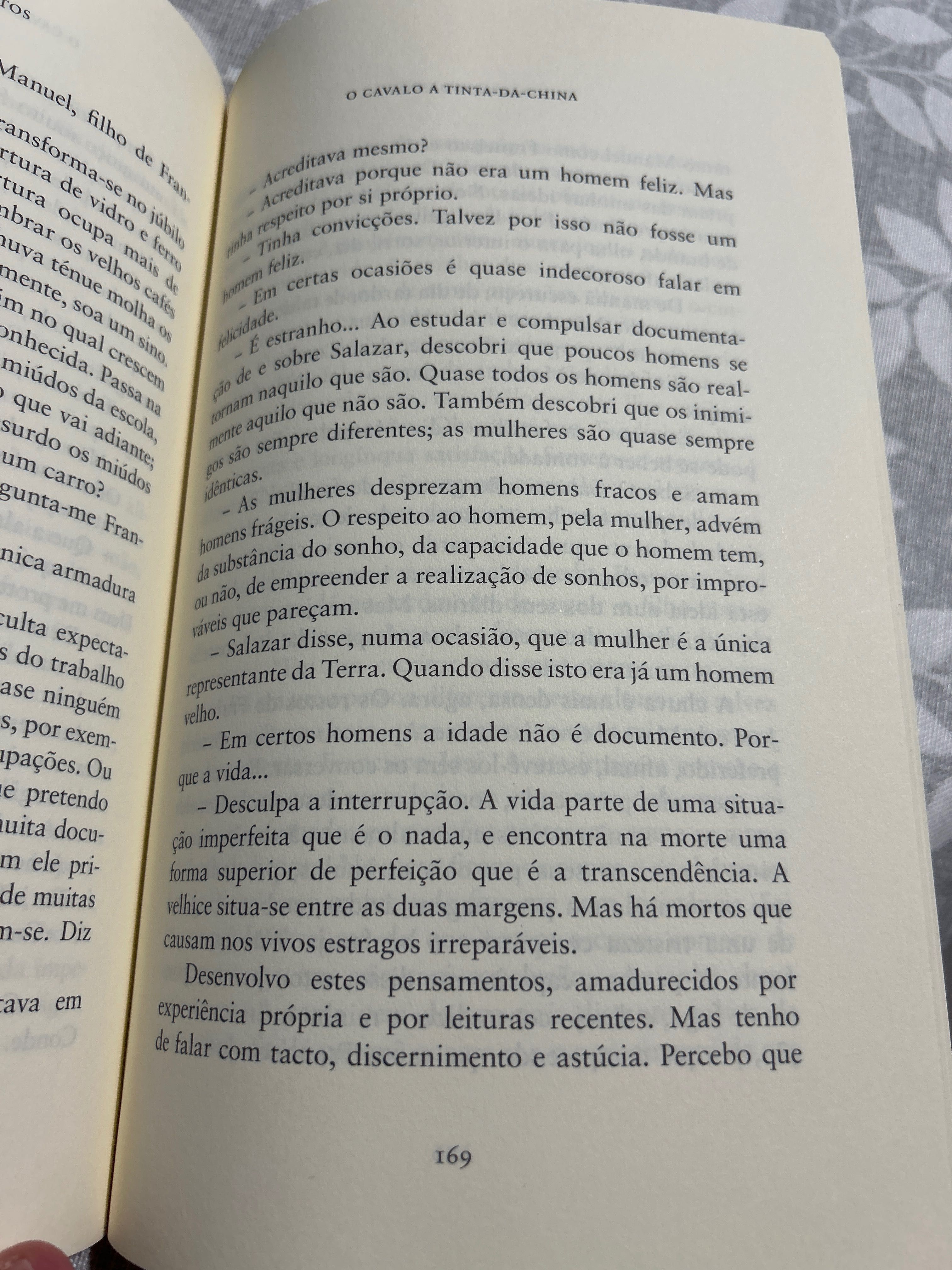 Livro O Cavalo a tinta-da-China