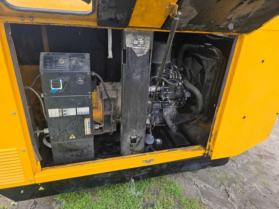 Sdmo Agregat prądotwórczy 400v Tm16 Transport