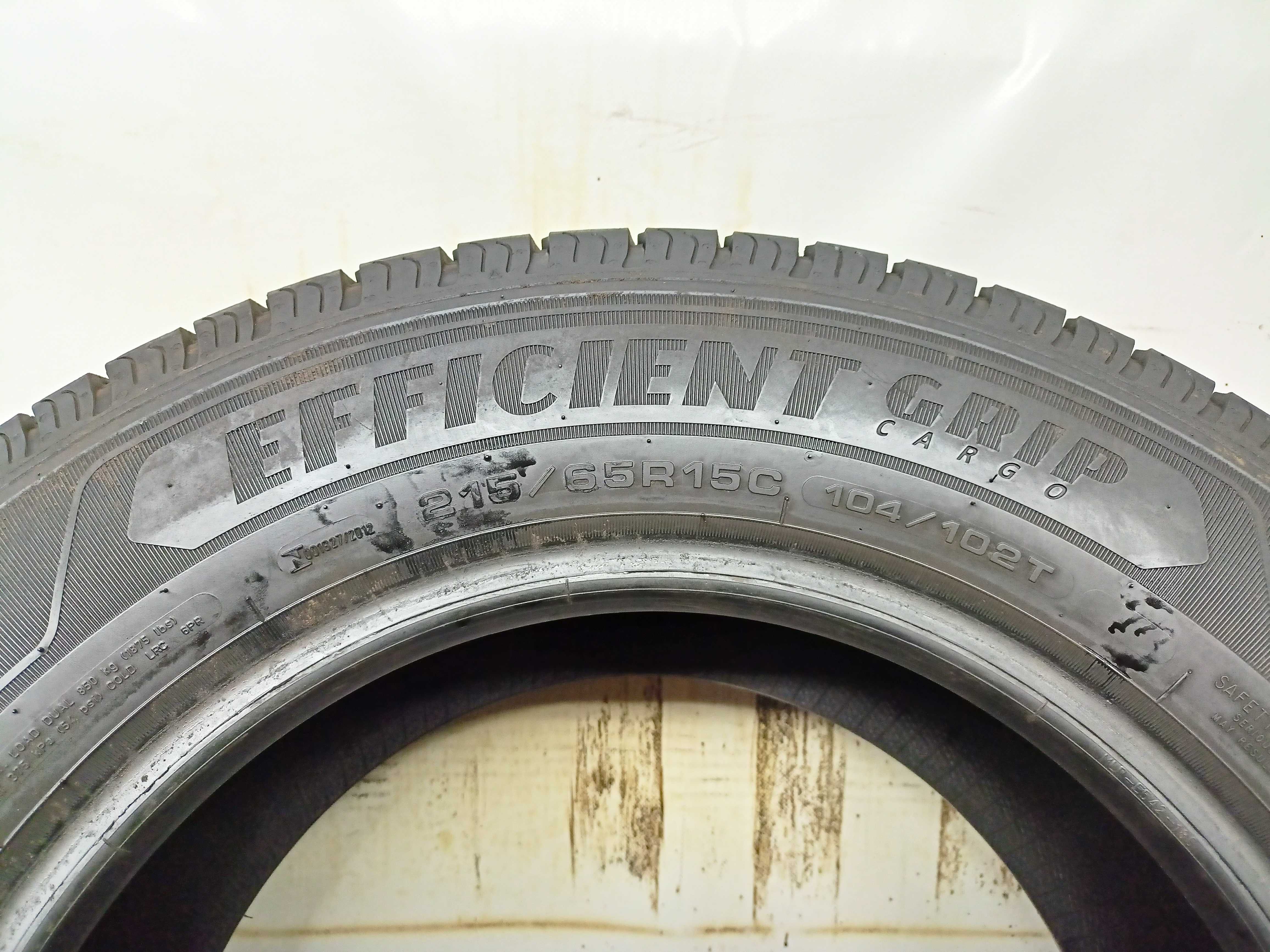 Goodyear Efficientgrip 215/65/16C 2023r. 104/102T 8,1mm (178)