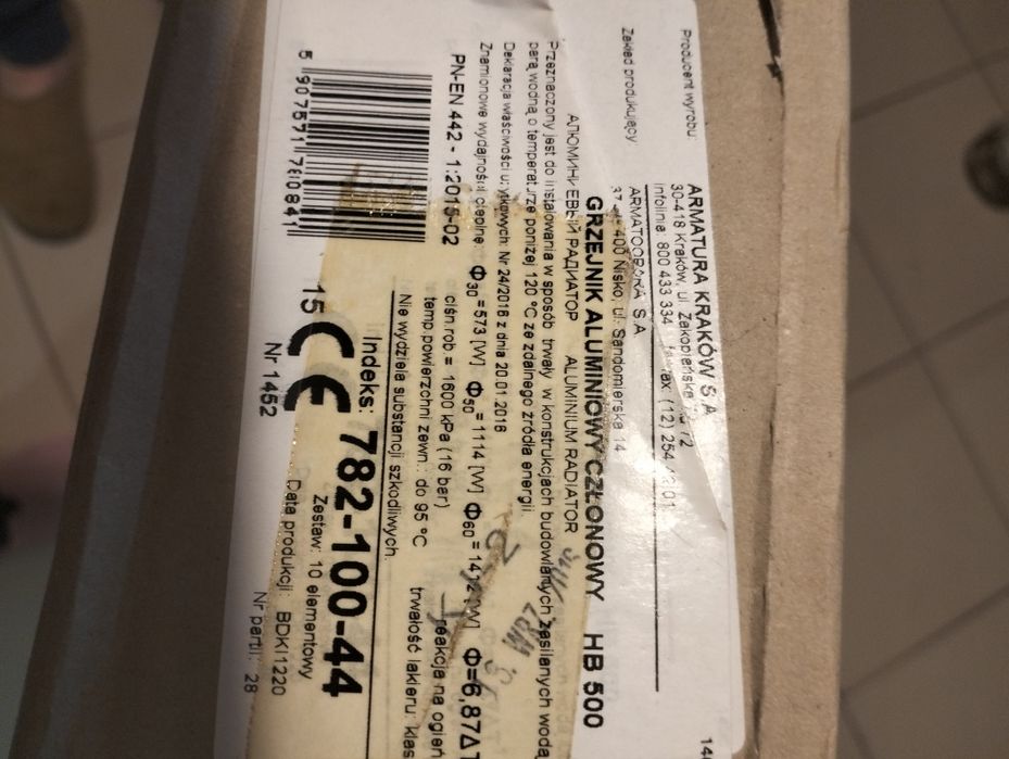 Grzejnik aluminiowy armatura 10 żeberek