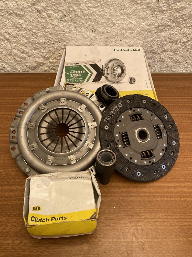 Kit Embraiagem Clio ll NOVO Luk RepSet + guia do rolamento