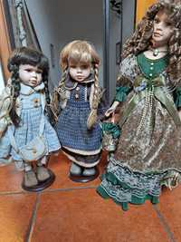 3 bonecas de porcelana