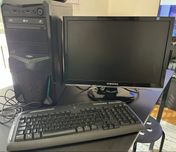 Computador, monitor e teclado