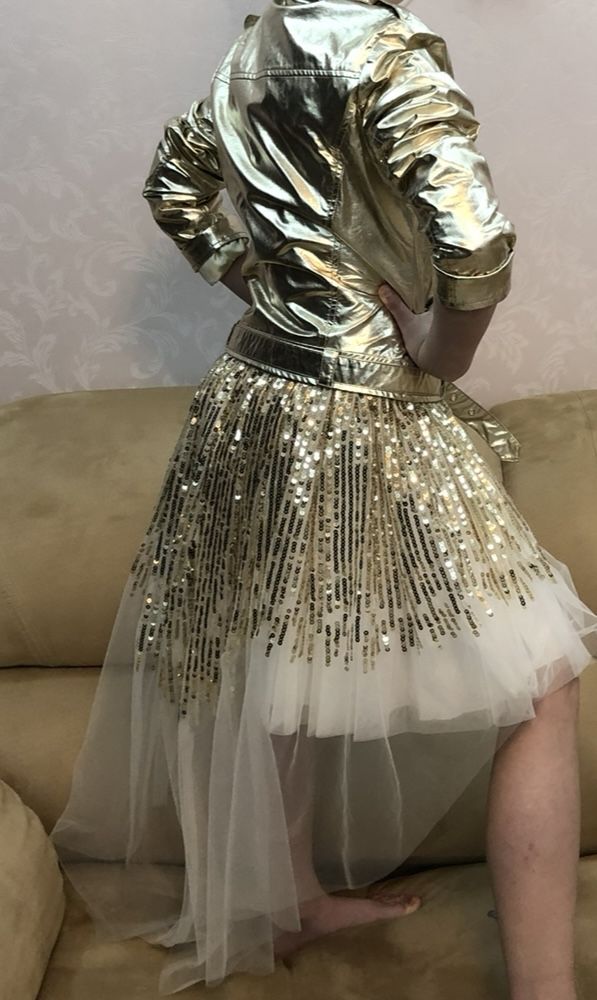 Итальянское платье для девочки белое с золотыми пайетками 11-13 лет