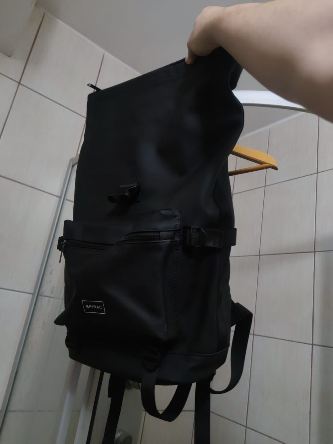 plecak plecaczek męski Spiral sportowy na laptopa elegancki. zapinany