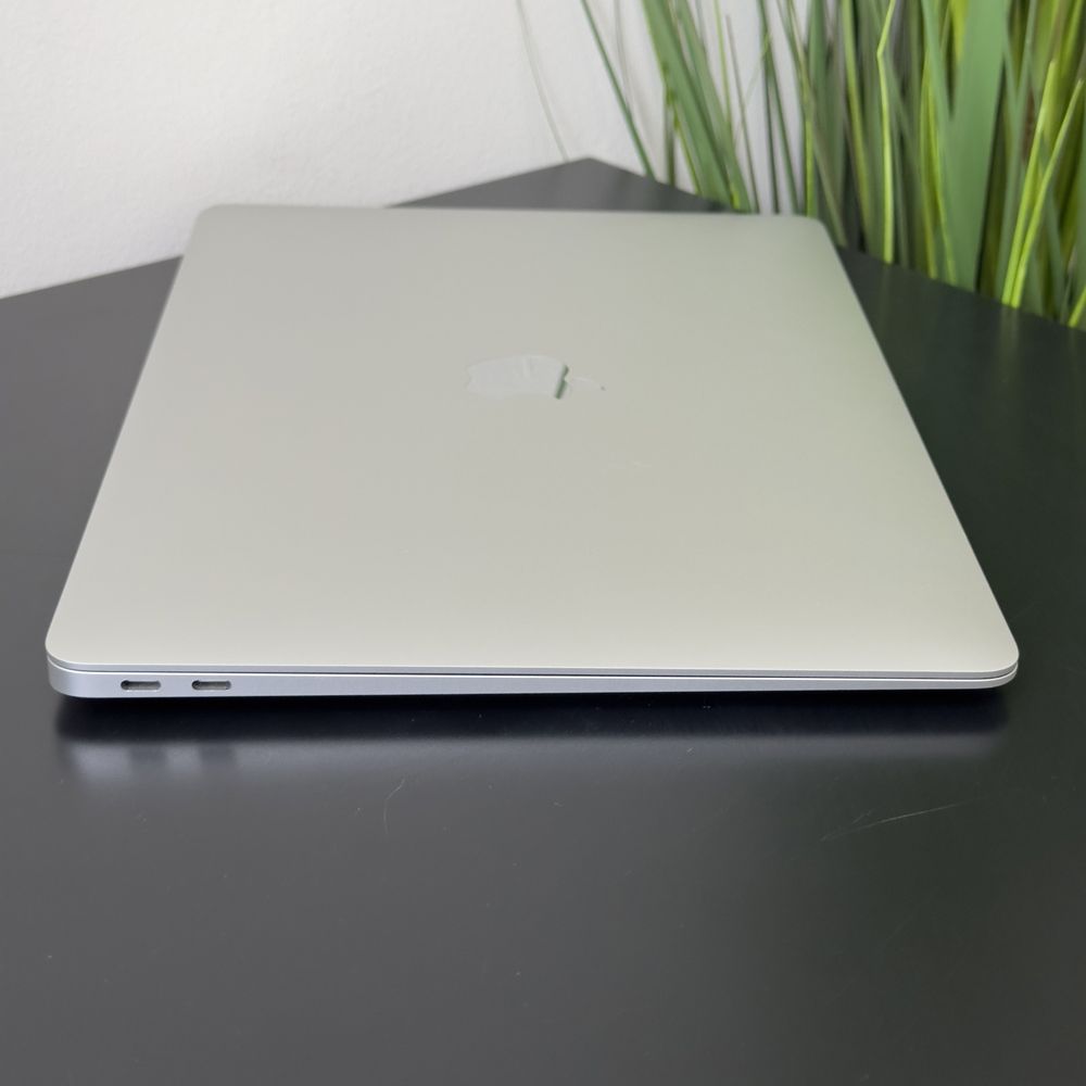 MacBook Air 2020	Silver	M1	8/256  $620№1514