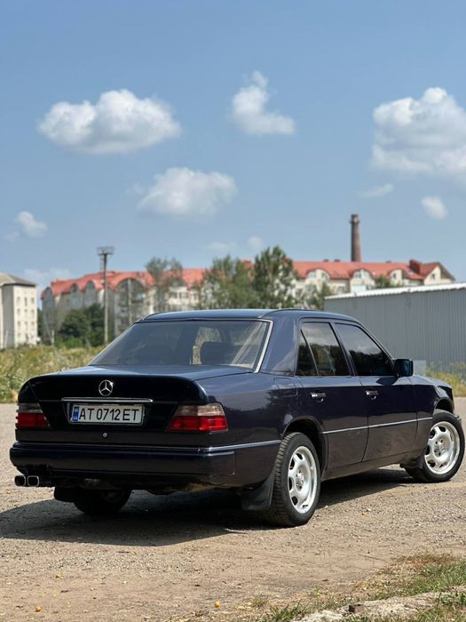 Mersedes-Benz E-Class 1995