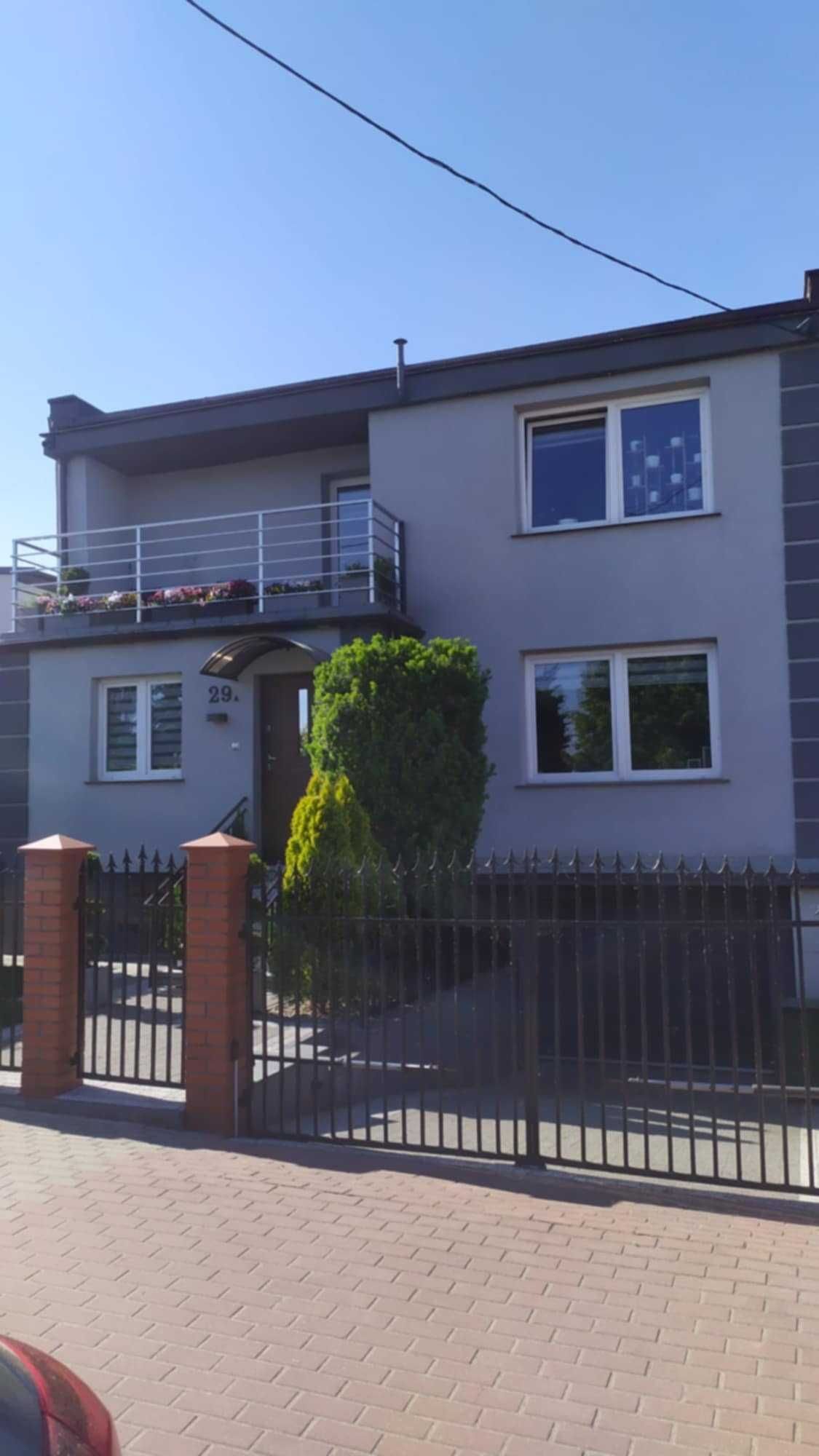 Sprzedam dom bliźniak