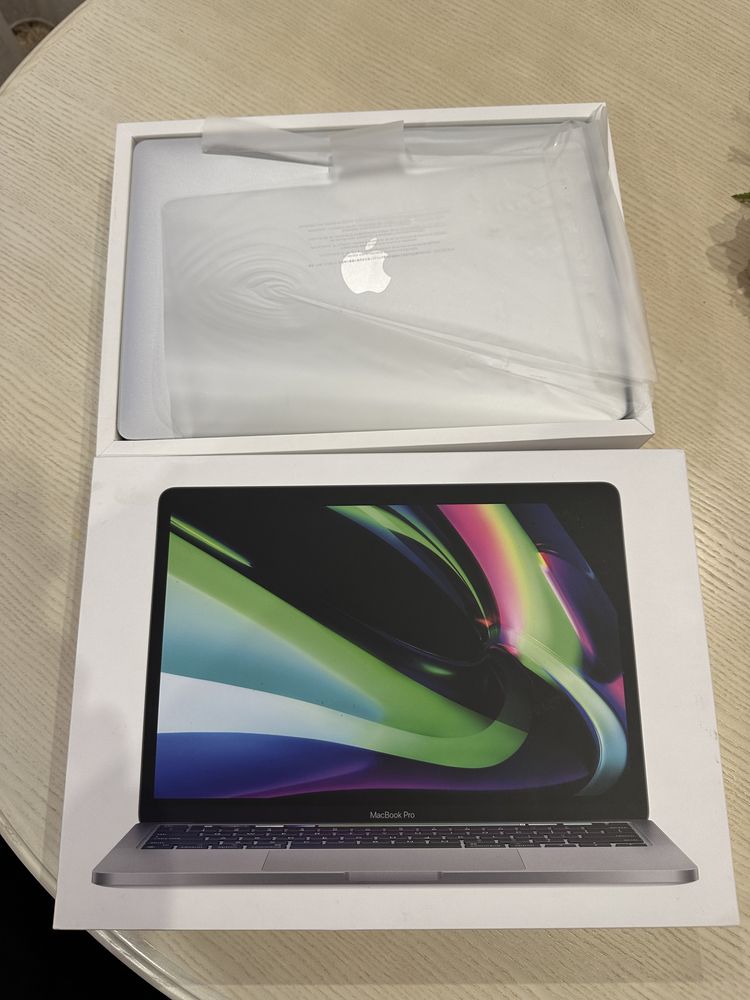 macbook pro 13 2022 m2 8/512  open box