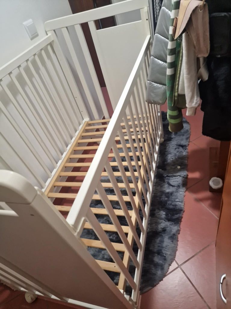 Cama berço  de bebé
