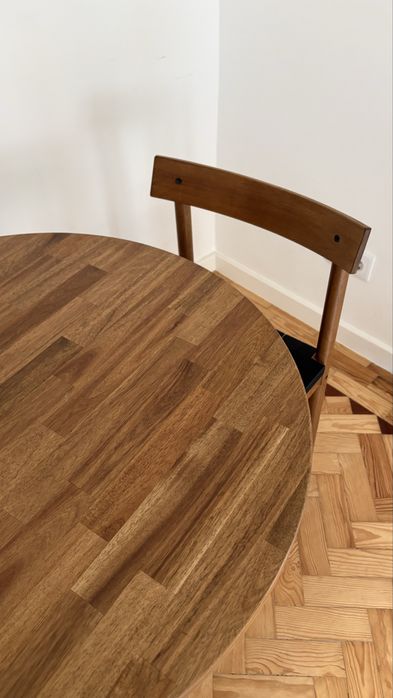 Mesa + 2 cadeiras IKEA