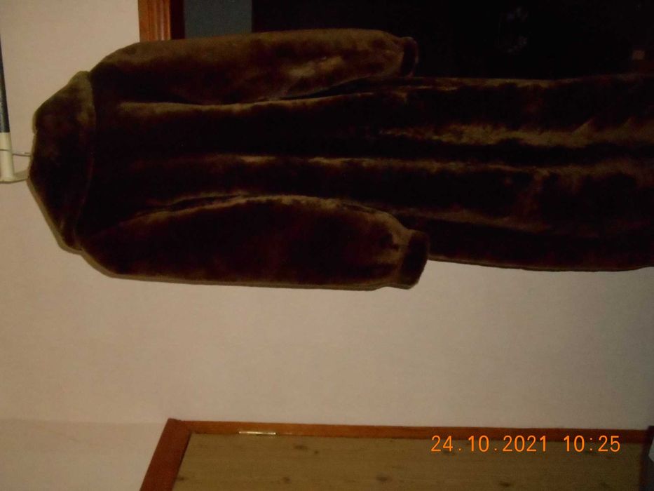 Шуба  мутоновая    женская