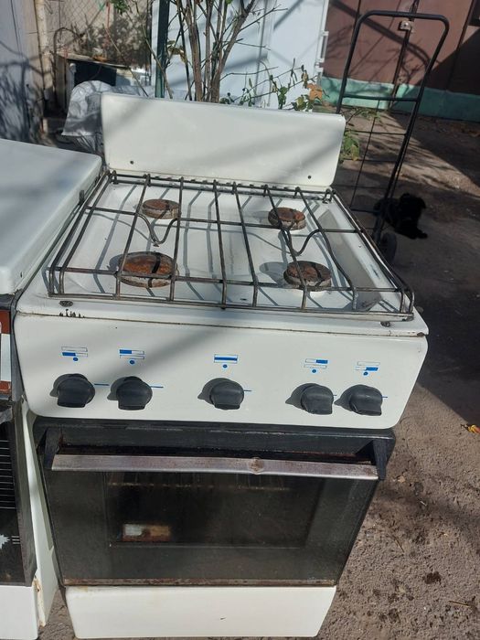 Продаю газовую плиту