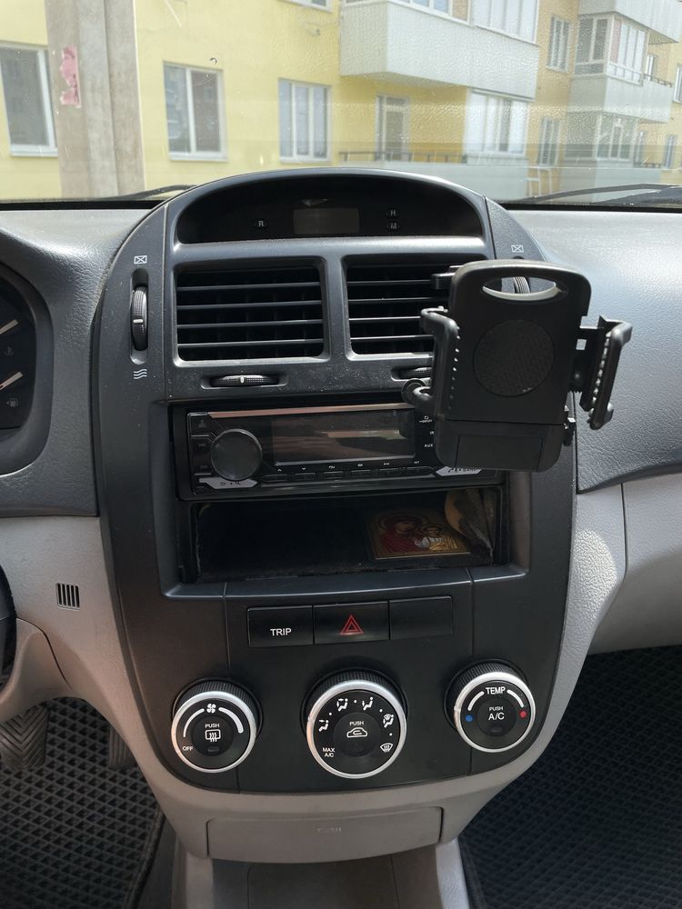 Продам Kia Cerato 2007 1.6 газ/бензин механіка