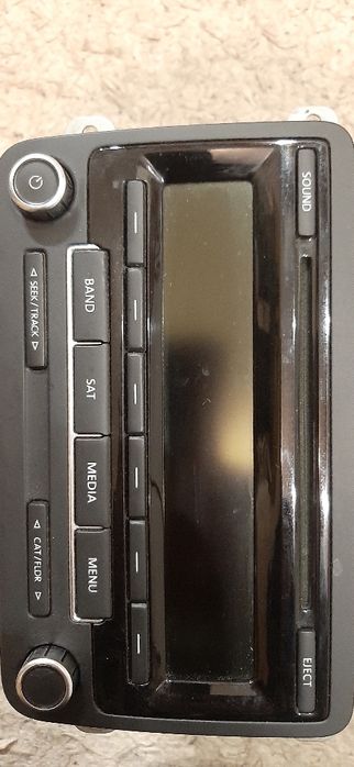 Продам штатную магнитолу VW PASSAT B7
