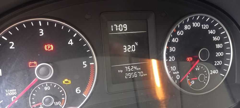 Volkswagen Caddy Maxi 1,6tdi klima  zadbany
