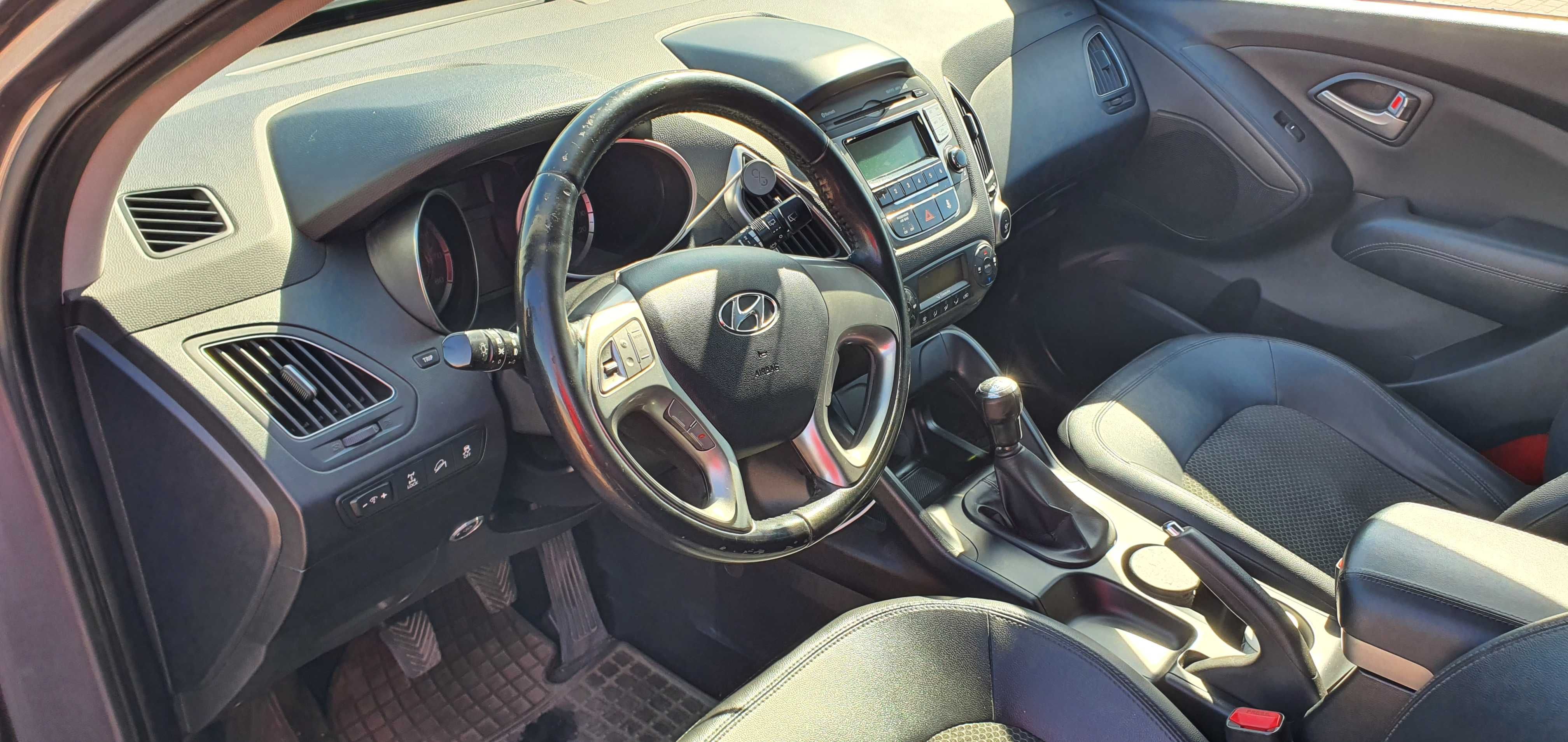Hyundai ix35 2,0 mpi 4x4 Polski salon