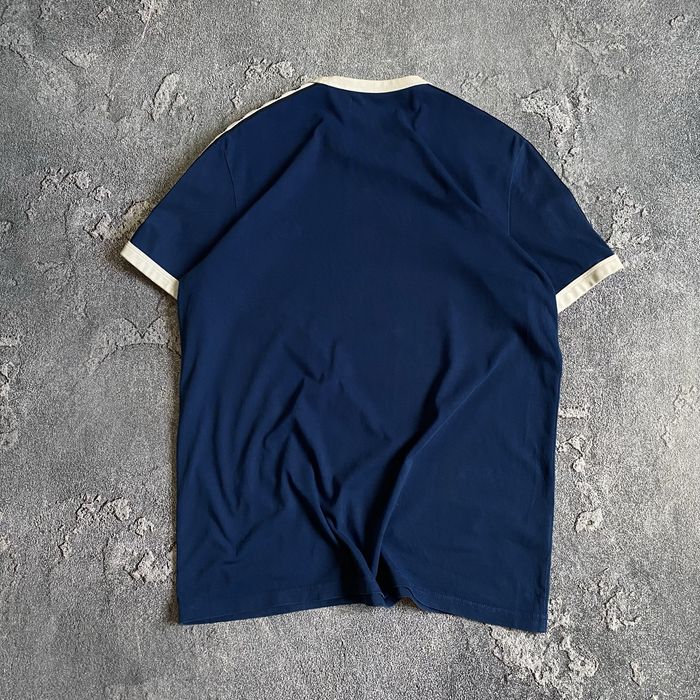 Футболка fred perry з лампасами темно синього кольору, фредак casuals