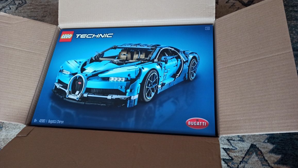 Lego Technic Bugatti Chiron 42083
