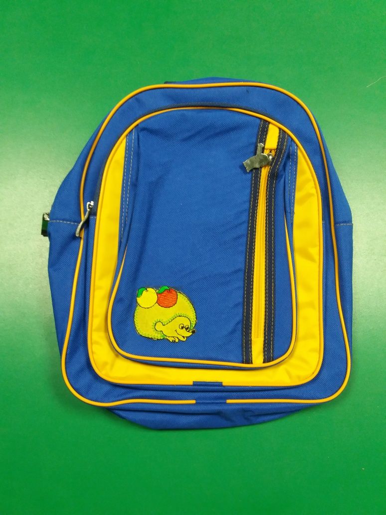 Рюкзак школьный.