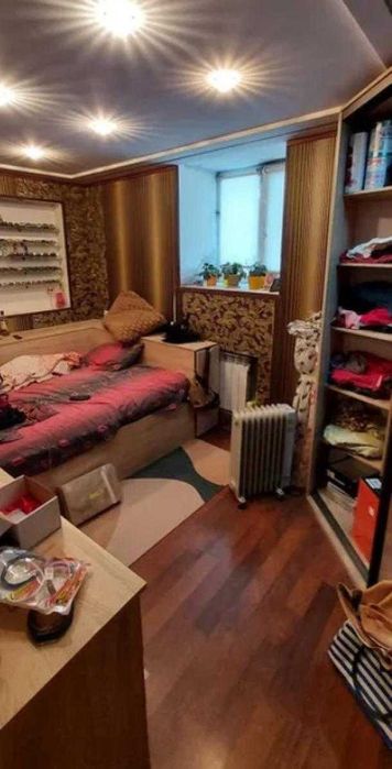 Продам 3 к. кв з кап. ремонтом Баварія (Бавария)