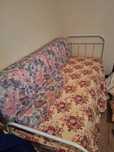 Cama de ferro de solteiro