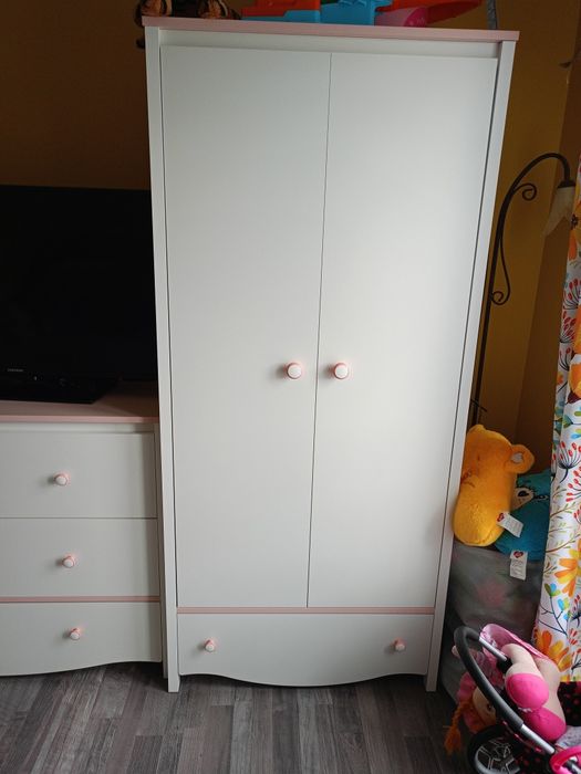 Meble dla dziewczynki