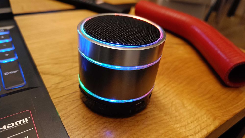 Głośnik przenośny Bluetooth Tchibo 323861 Aluminium Nowy ładnie gra