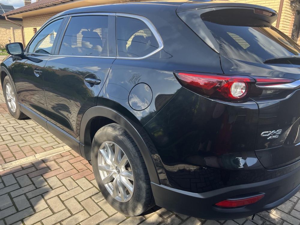 Mazda CX-9 в ідеальному стані