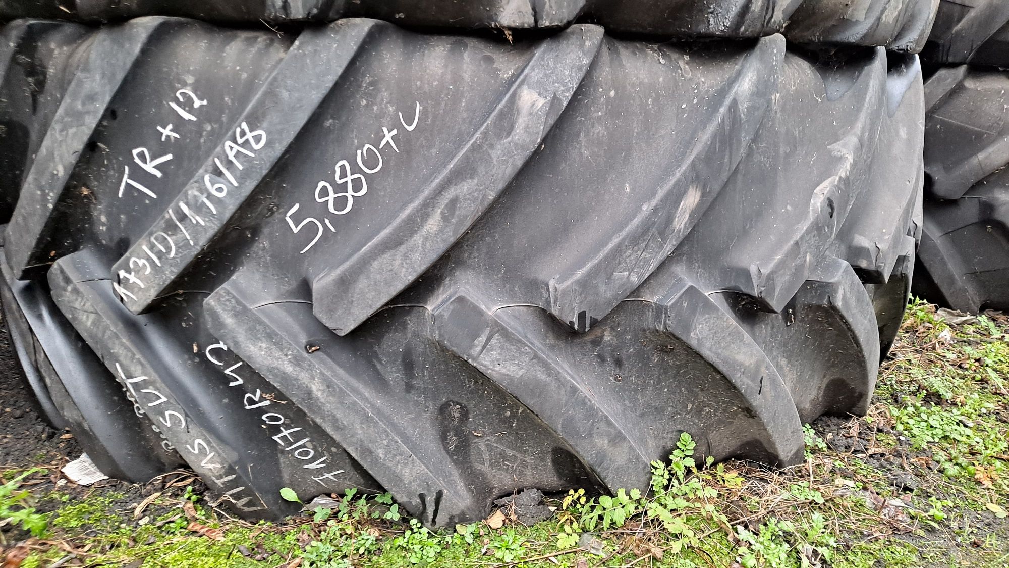 Para 4cm 710/70R42 Mitas