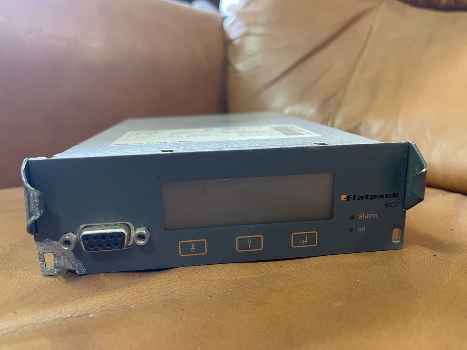 блок управління живленням 20–75 V DC КОНТРОЛЕР Eltek Flatpack MCU