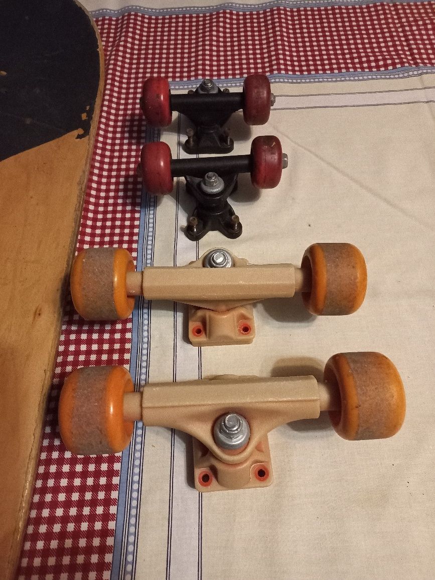 Tábua e rodas de skate