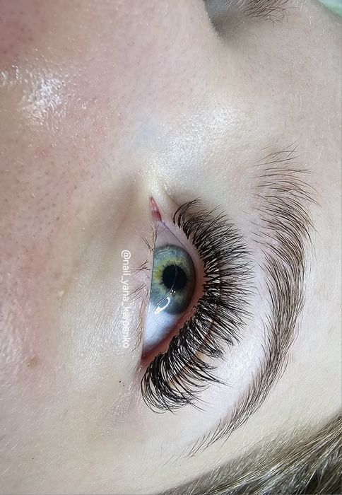 Наращивание ресниц м. 23 Августа