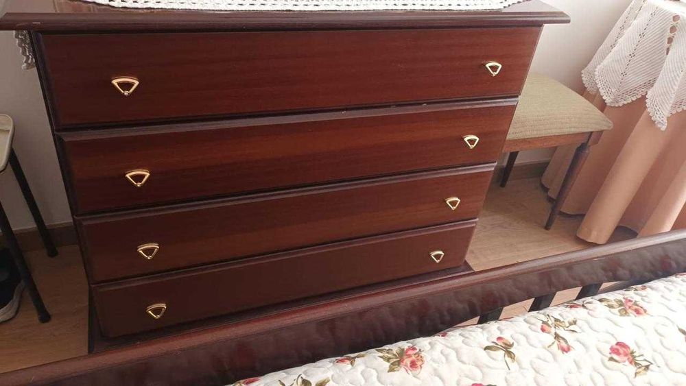 Mobília de Quarto Adulto Vintage