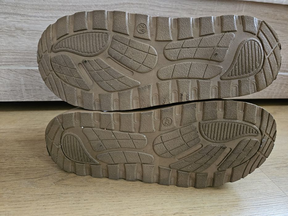 Buty damskie NOWE 42 wkładka 25,5 cm