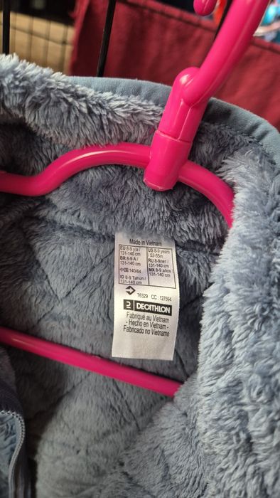 Kurtka zimowa narciarska , bardzo dobry stan ,140 cm