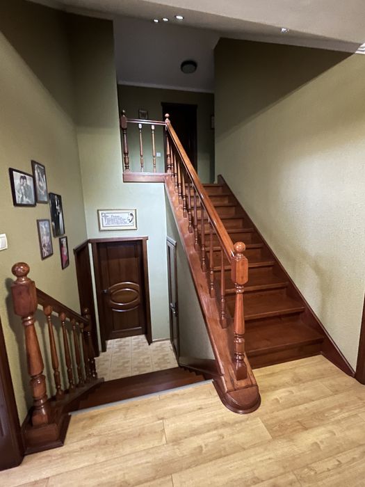 Продам будинок з ремонтом та побутовою технікою150м2