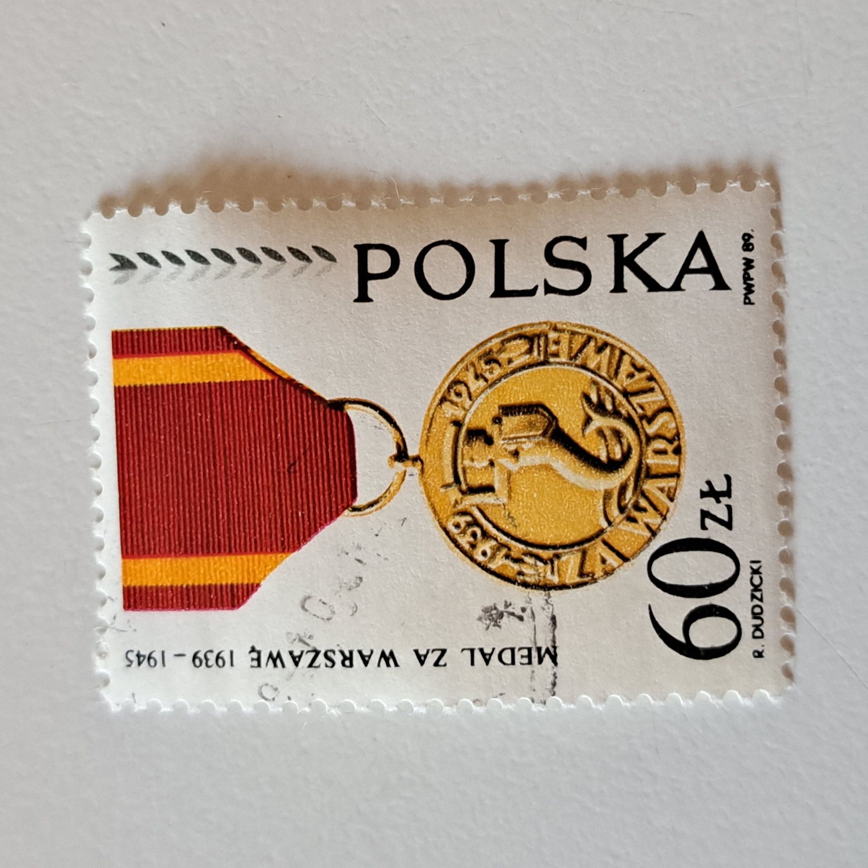 Kolekcja polskich znaczków pocztowych z lat 70. i 80. Auk 3