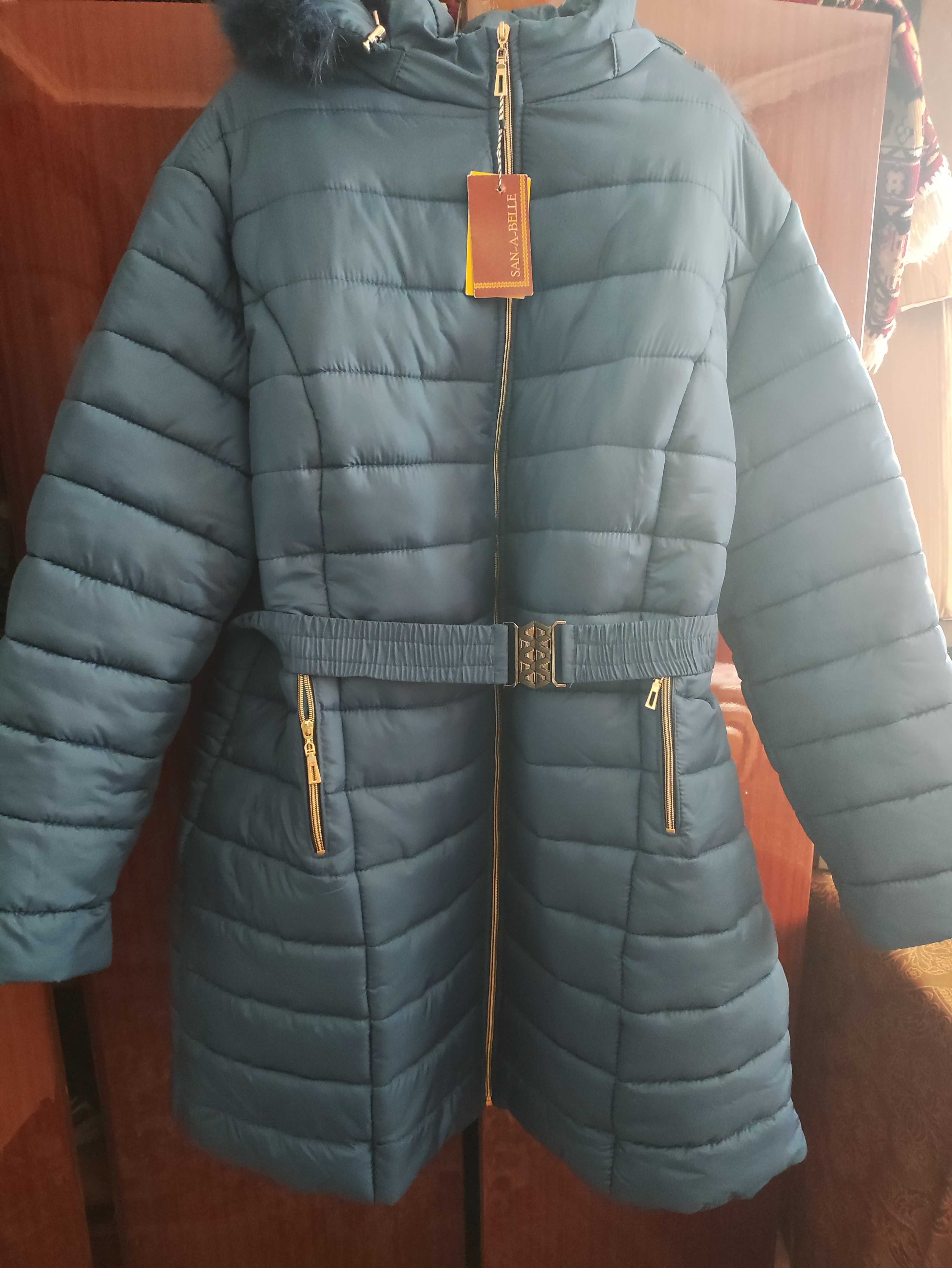новая зимняя женская курточка(пальто) с этикеткой большого размера.