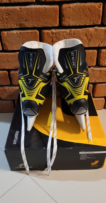 Łyżwy hokejowe CCM roz 40-40,5