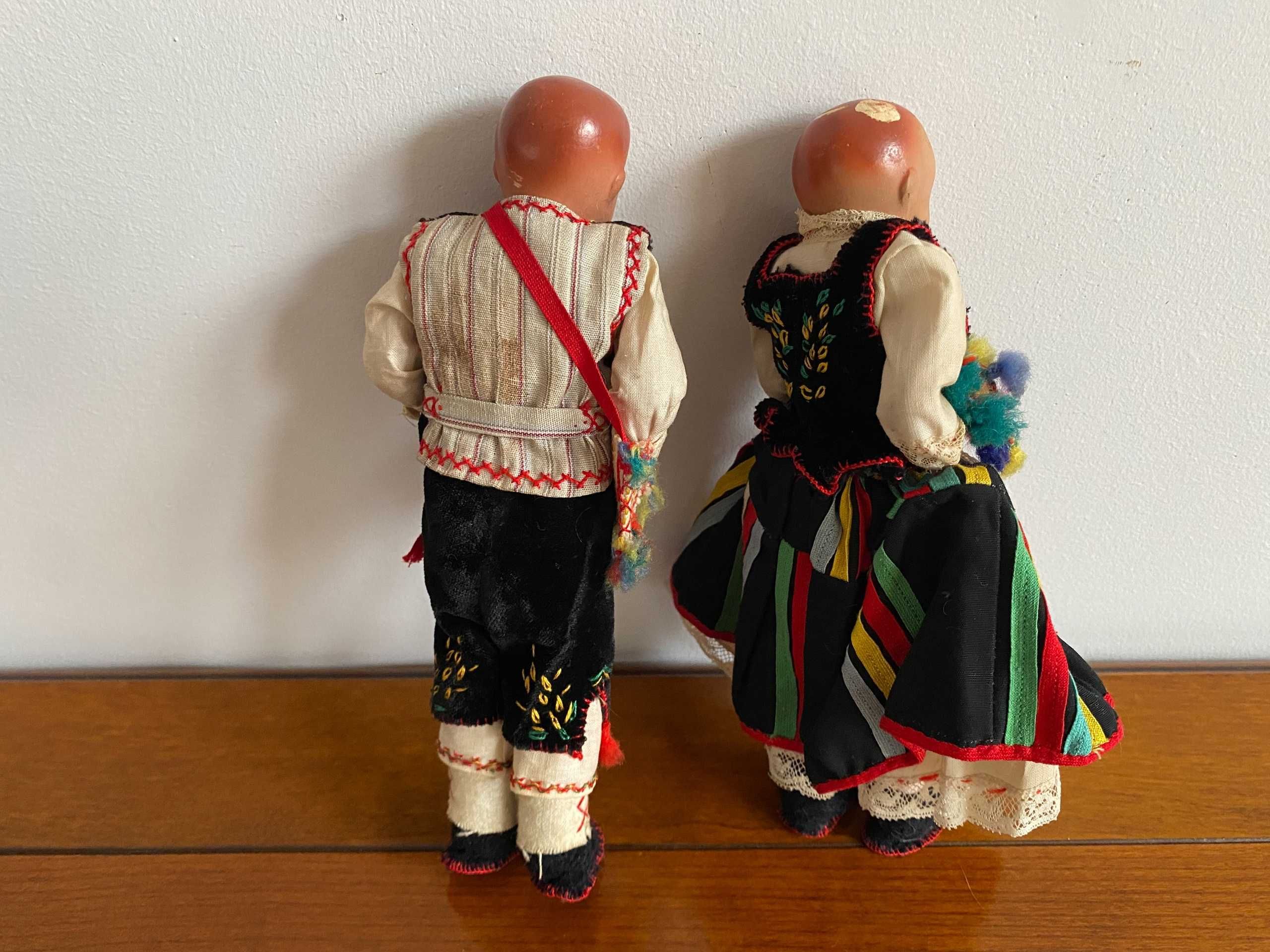 Stare Kolekcjonerskie Lalki w Strojach Ludowych