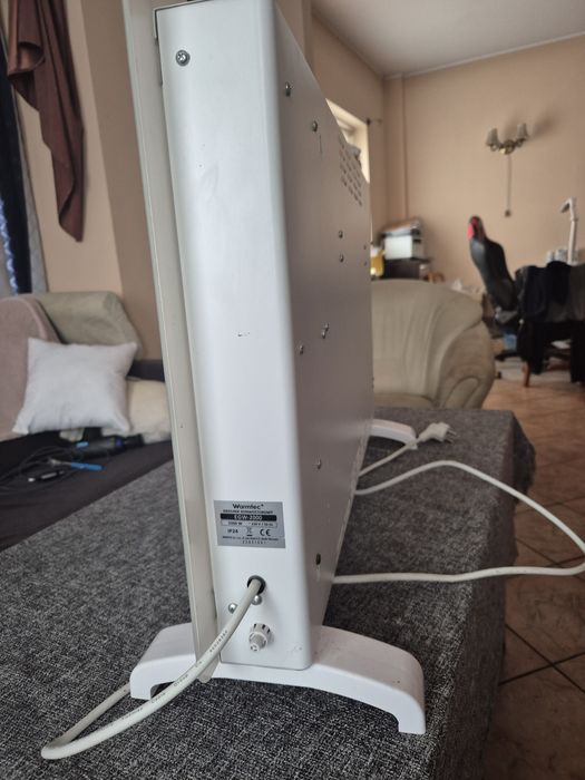 Grzejnik konwektorowy  elektryczny  firmy Warmtec EGW-20B