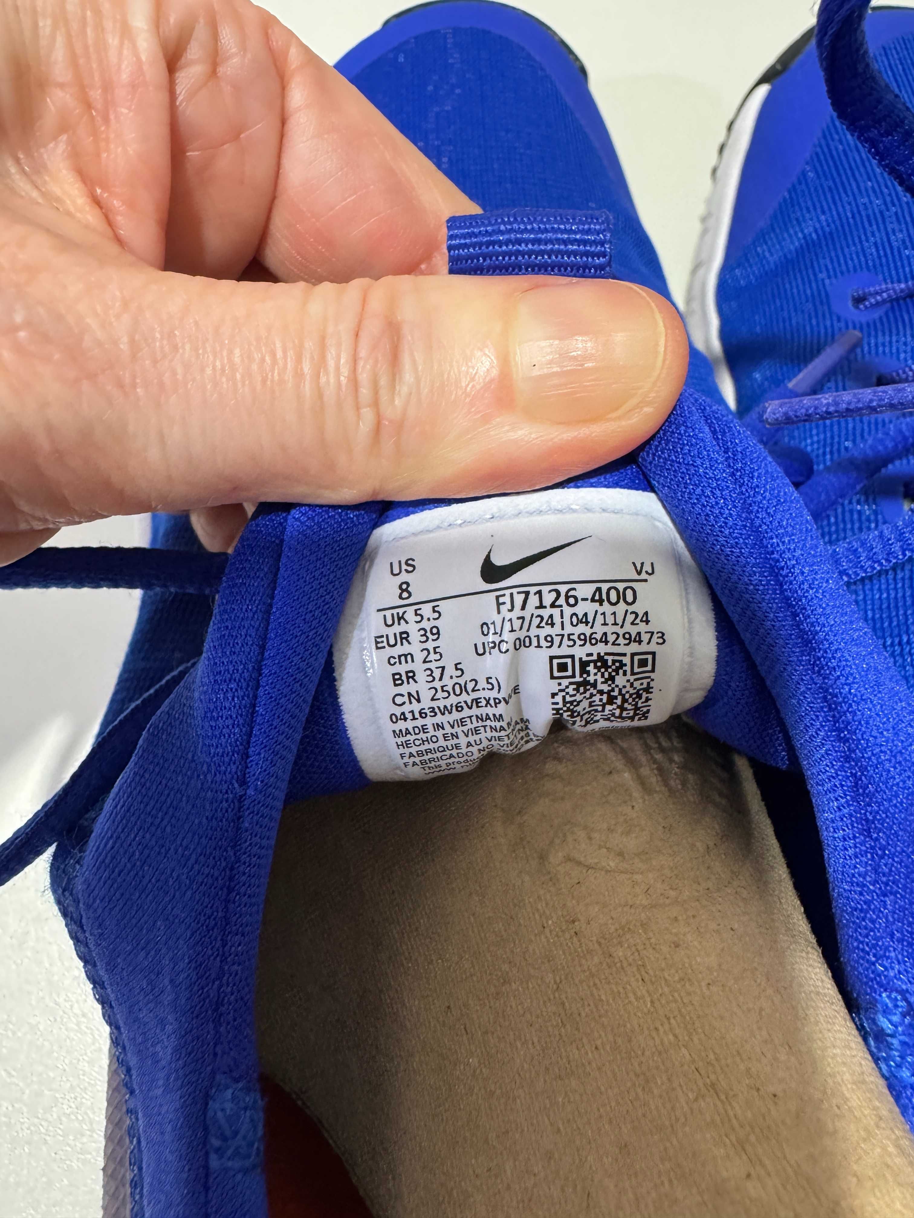 Кросівки тренувальні  Nike FREE METCON 6 FJ7126-400, 39р