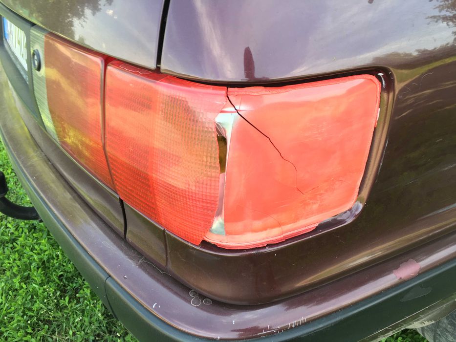 Ауді 80  авант 2.6л. 1993 рік.