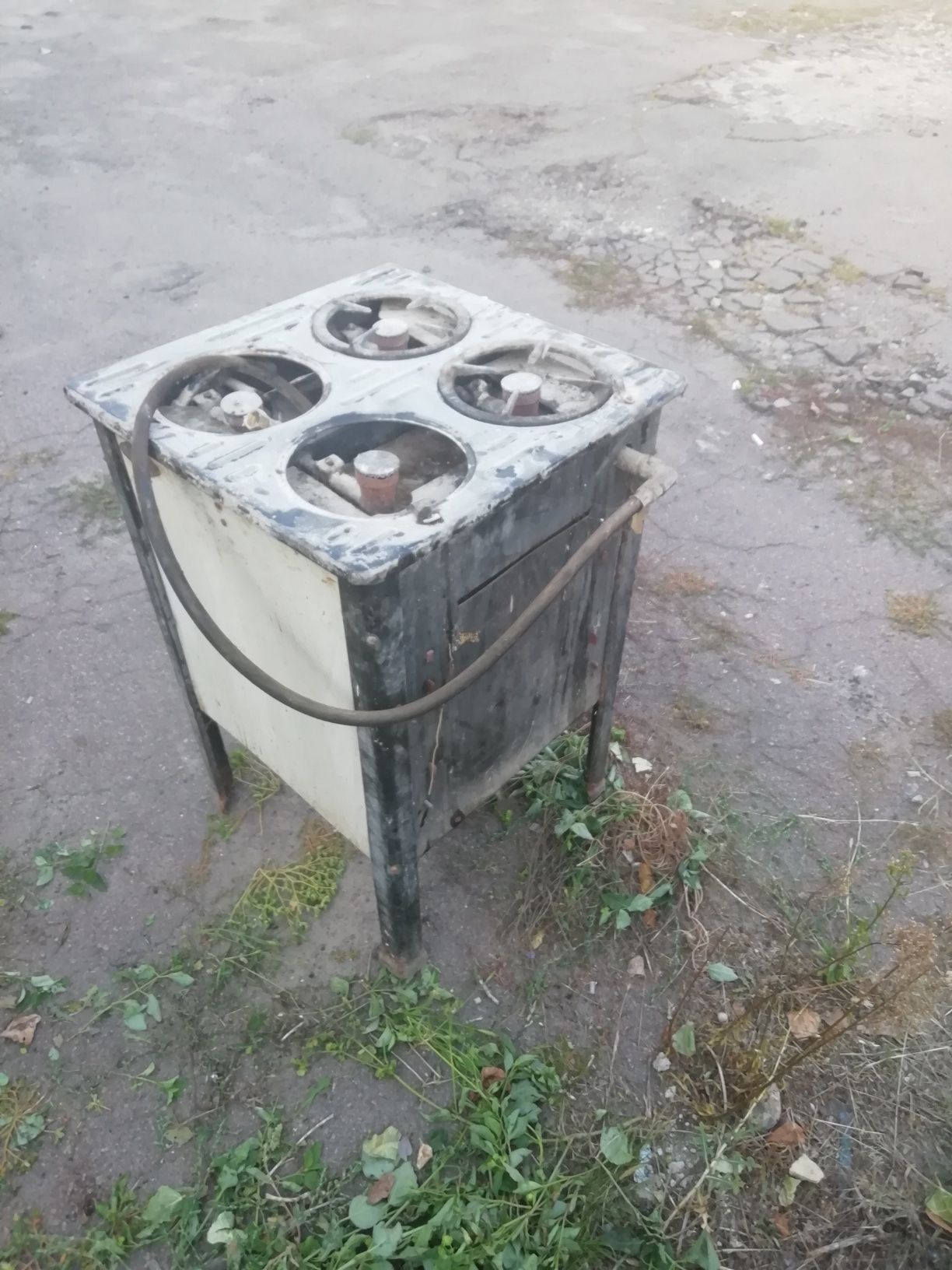 Печка газовая старая
