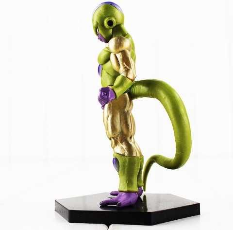 Figura em PVC Freeza dourado