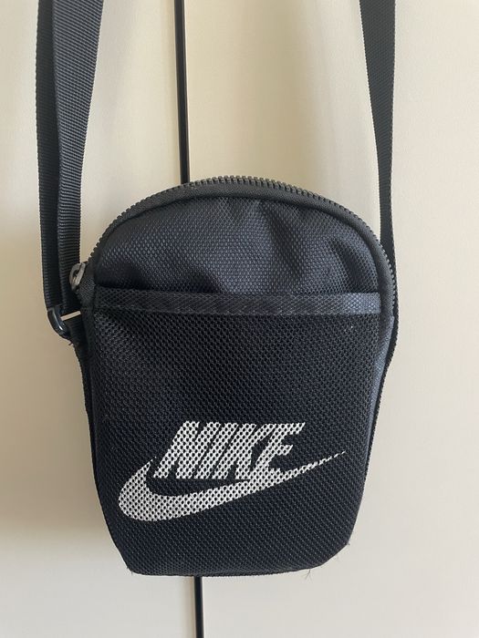 Сумка через плечо Nike