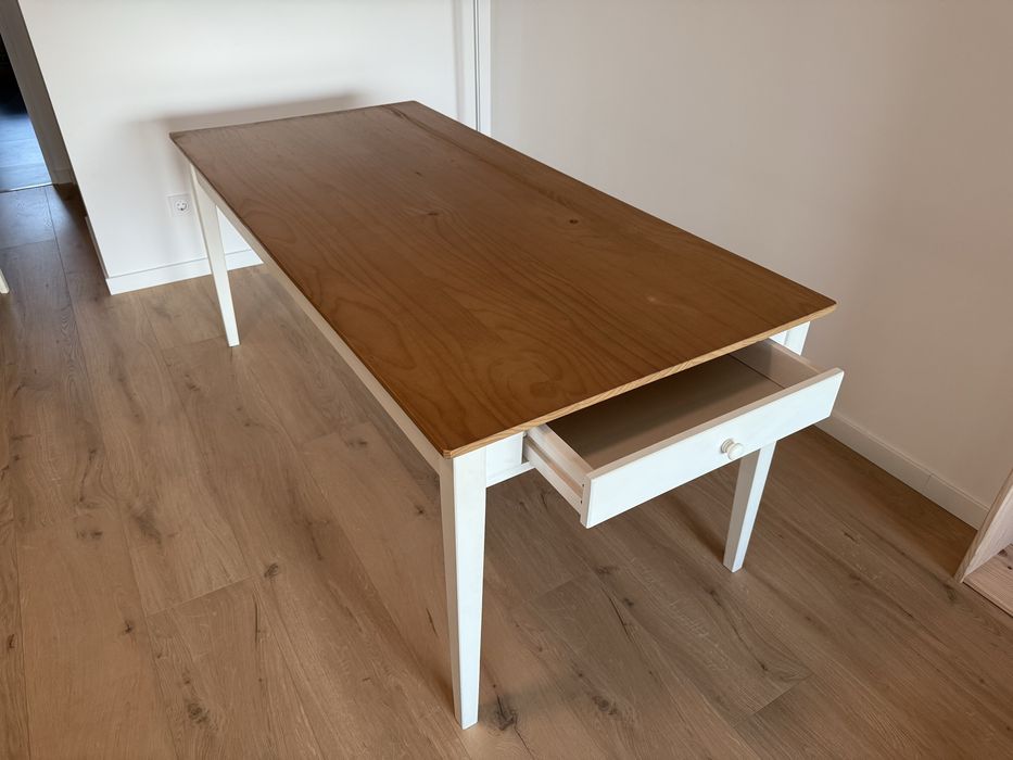 Mesa de jantar madeira maciça com 2 gavetas – 180x85cm