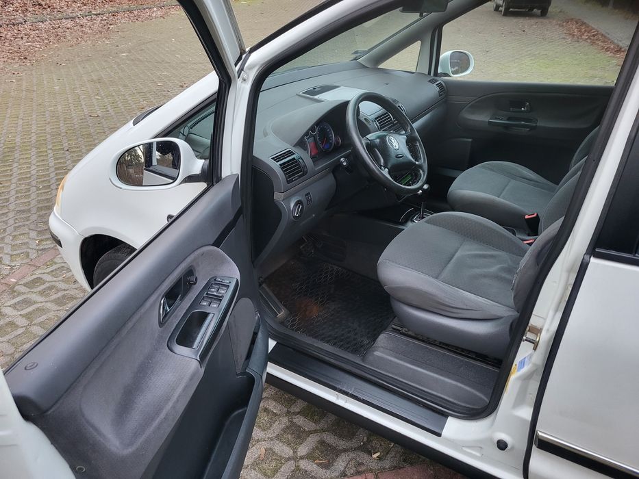 Sharan 1.9 TDI 7 osob doinwestowany