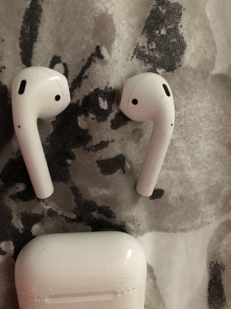 Airpods da Apple brancos